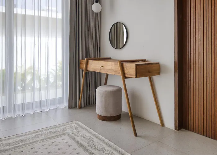 - Modern With Roof Hotel Uluwatu